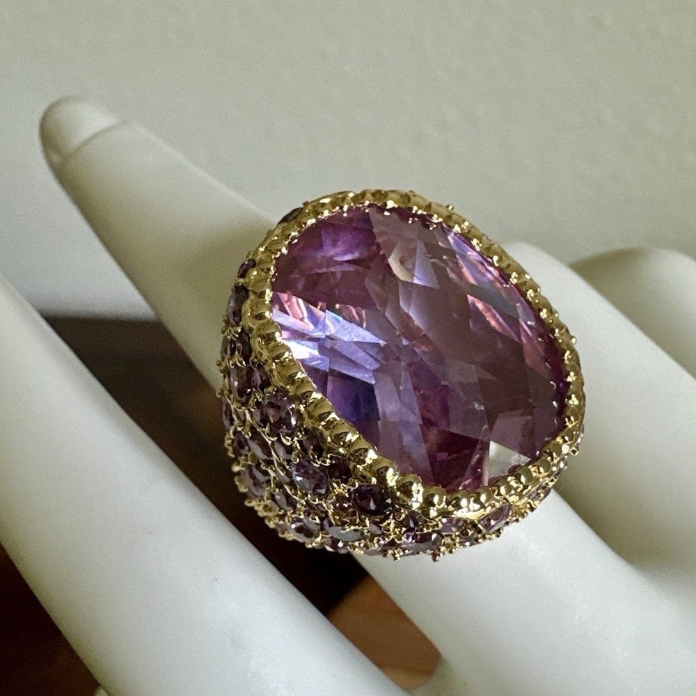 IMAN Signed Statement Accent Ring Size 7 Faceted Pink Purple Crystals Gold Plate